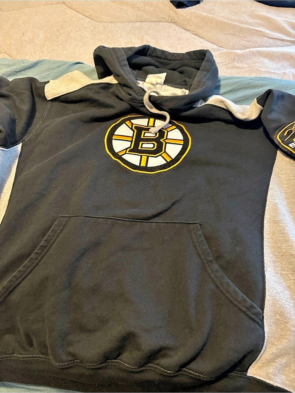 Majestic Boston Bruins hoodie Black & Gray Hoodie